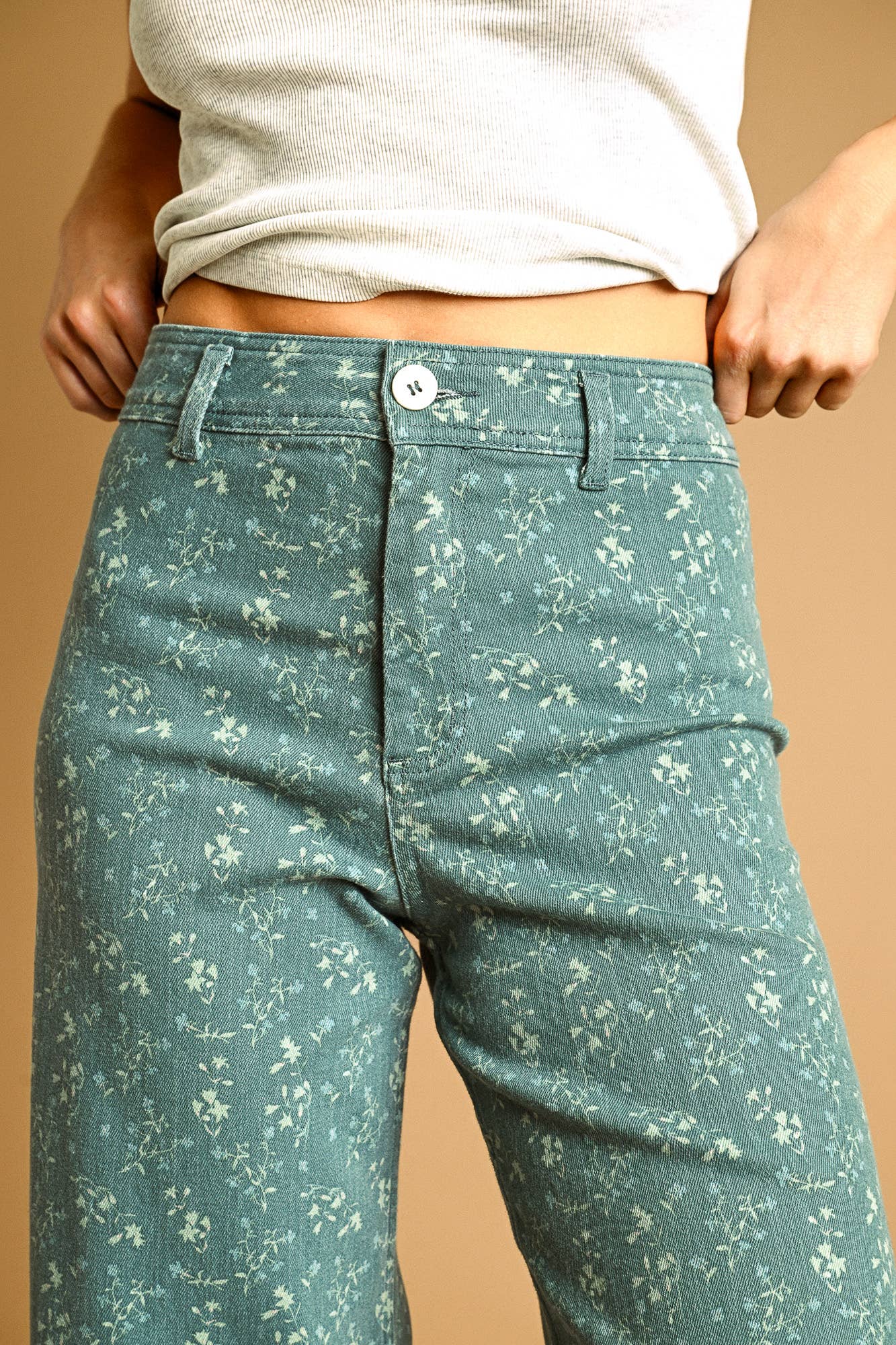 Tessa Floral Print Pants - Toasted Vanilla