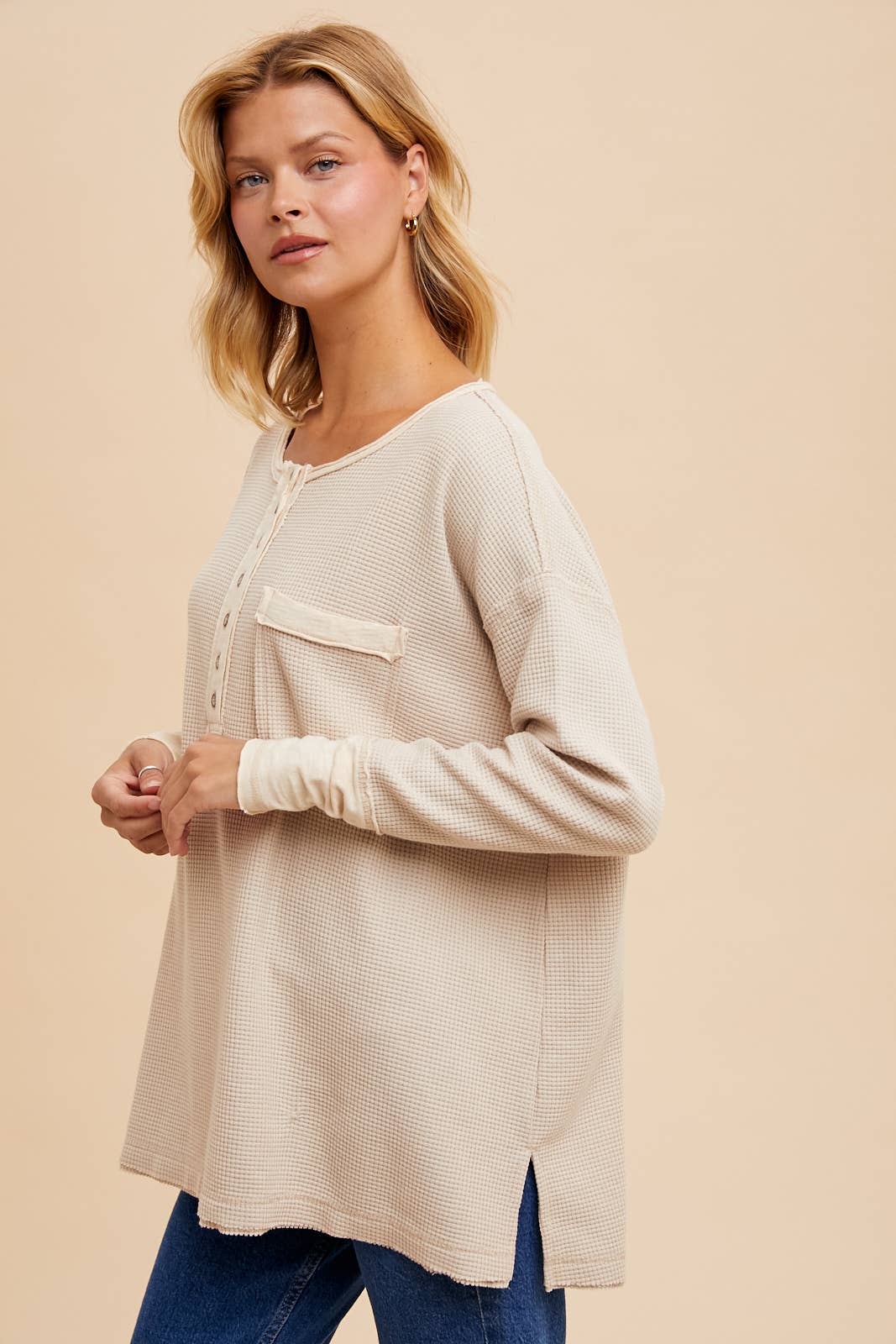 In Loom - GARMENT WASHED CONTRAST HENLEY