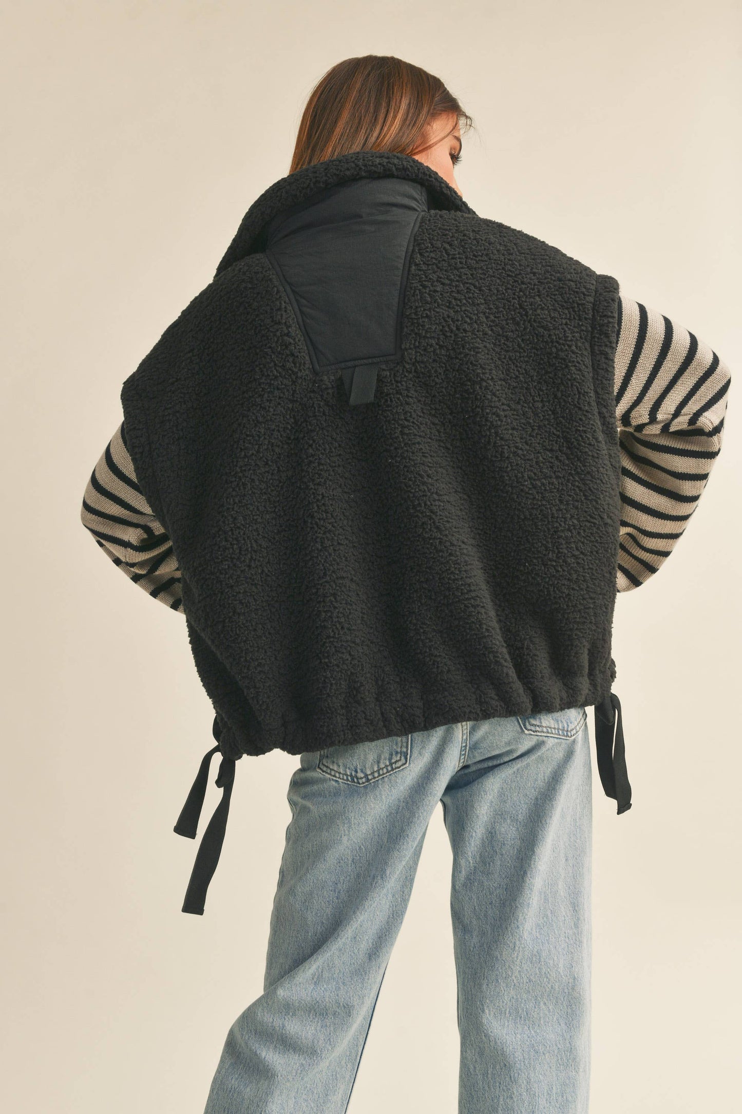 MIOU MUSE - TEDDY FABRIC UTILITY VEST JACKET