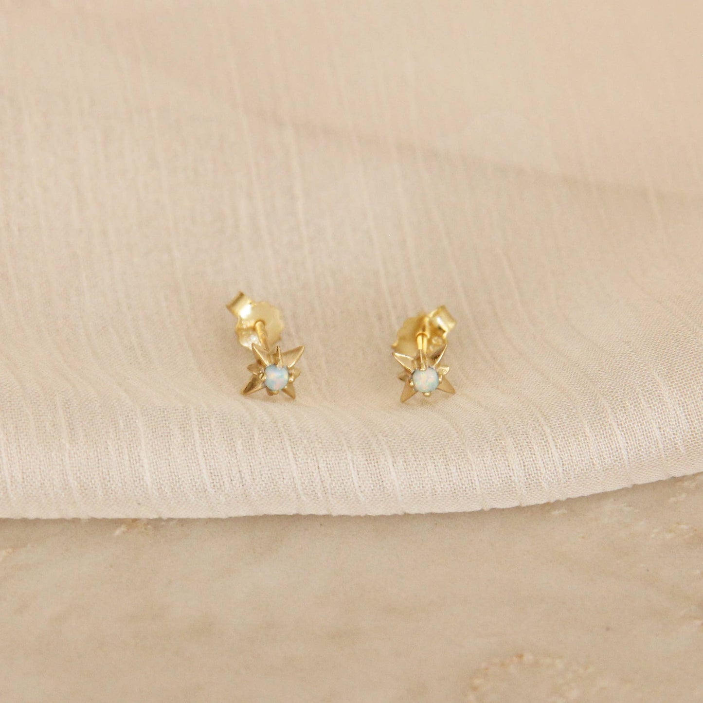 MAIVE - Tiny Opal Star Studs