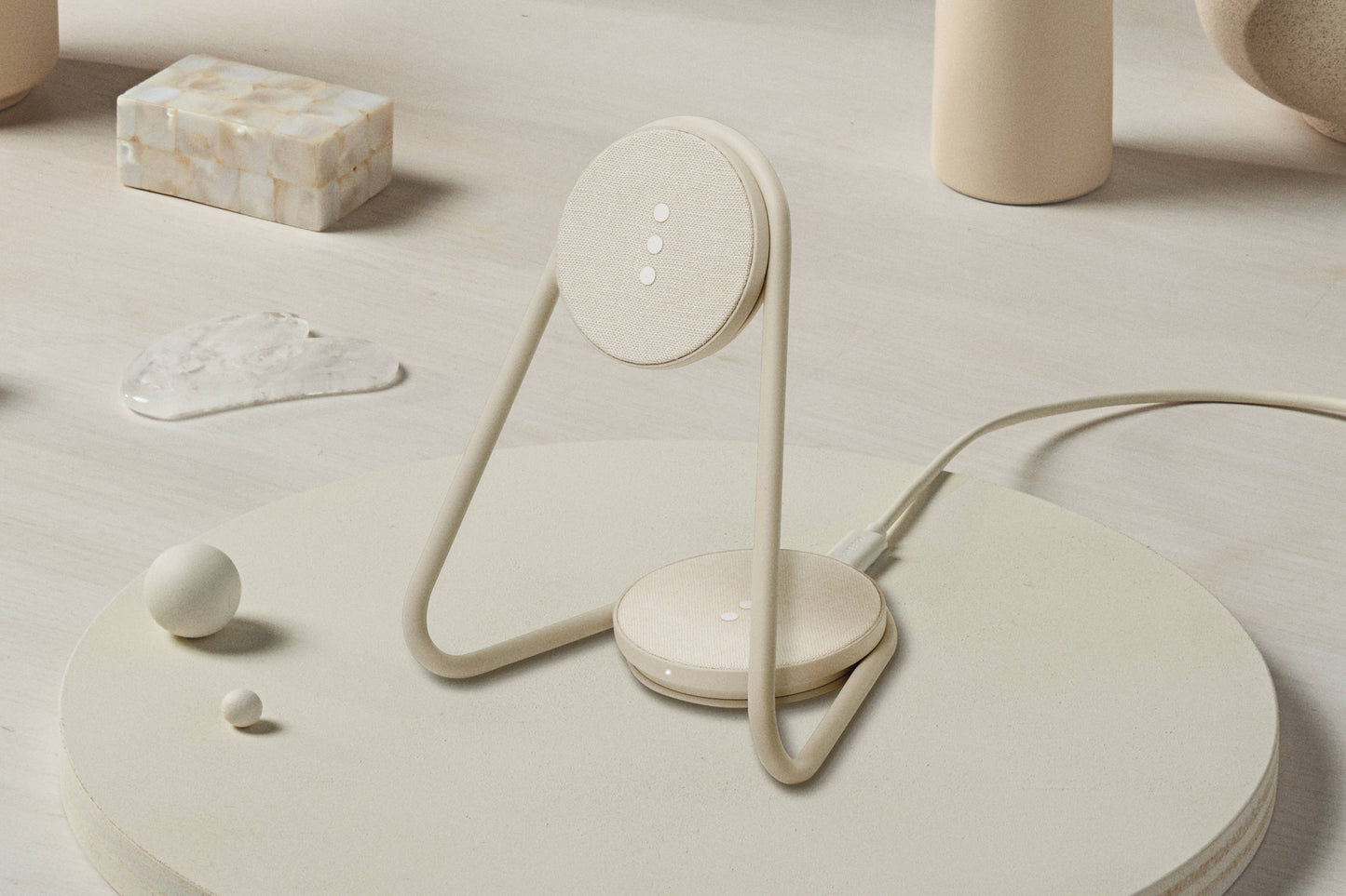 Courant - MAG:2 - Essentials Linen Wireless Charger Stand (Magnetic)