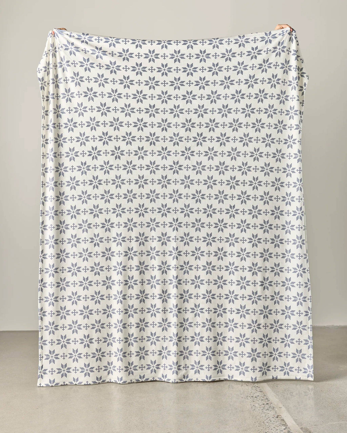 Geometry - Cozy Nap Butter Blanket - Holiday 2026