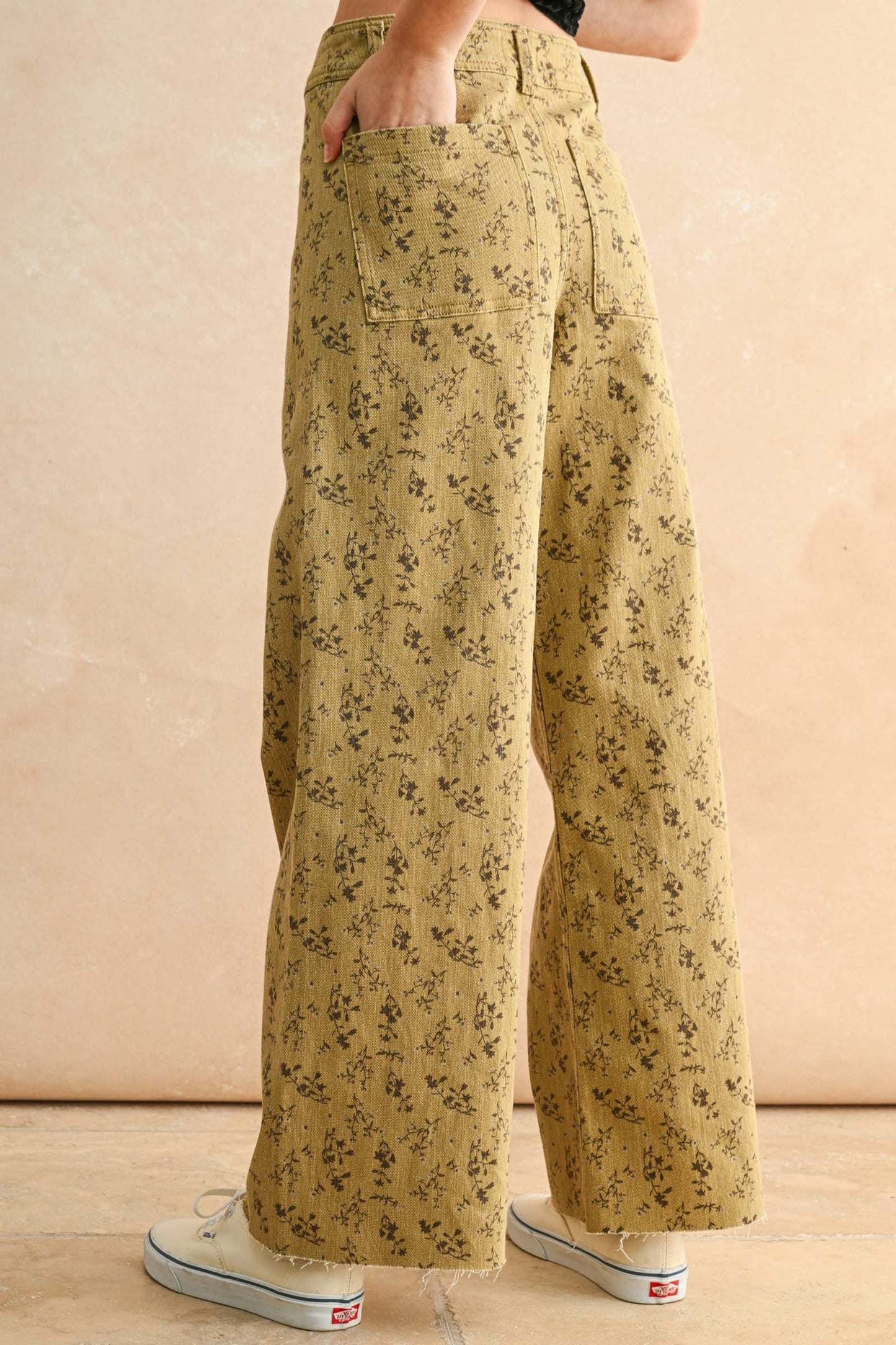 Tessa Floral Print Pants - Toasted Vanilla