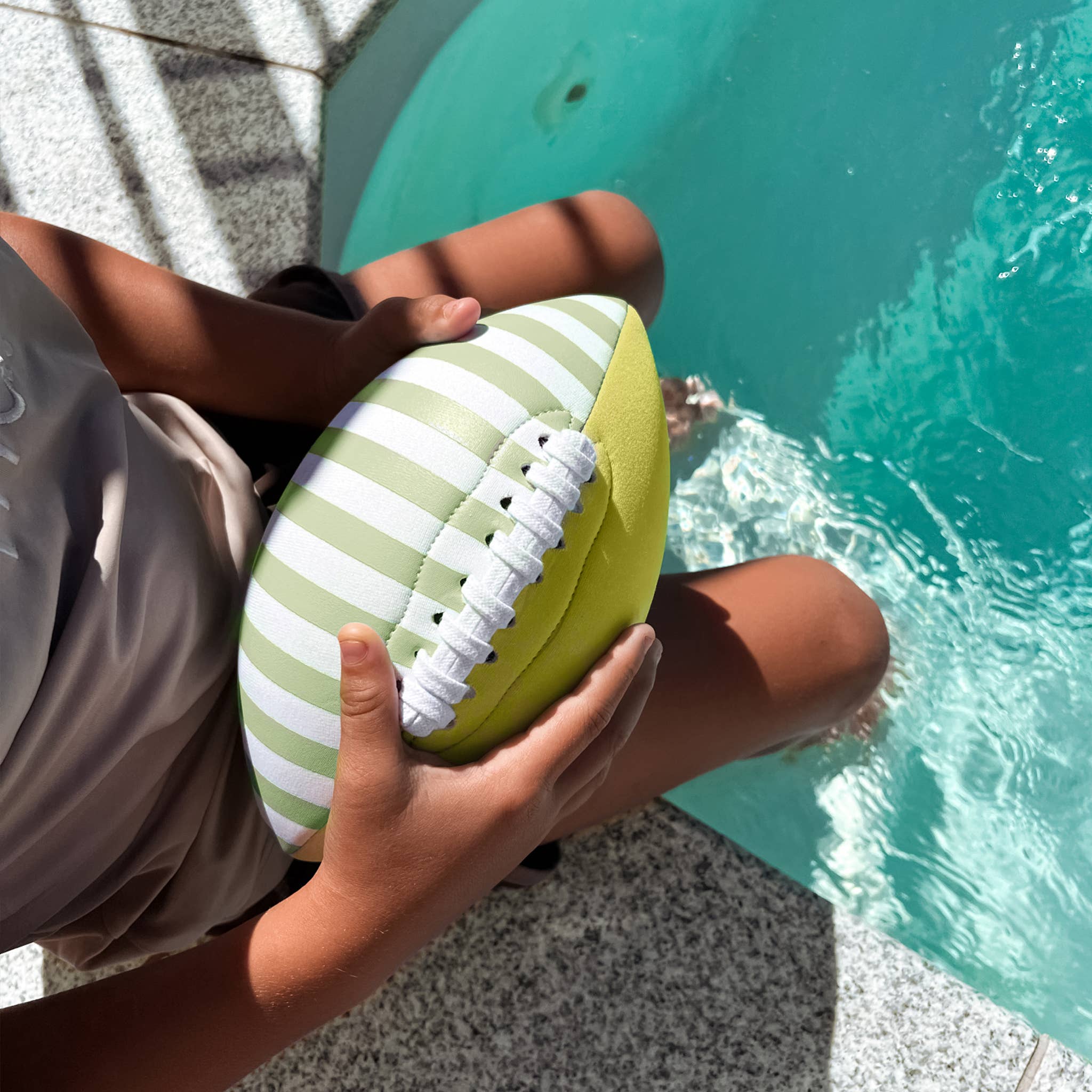 Sunnylife - Neoprene Football Tides Out Citrus