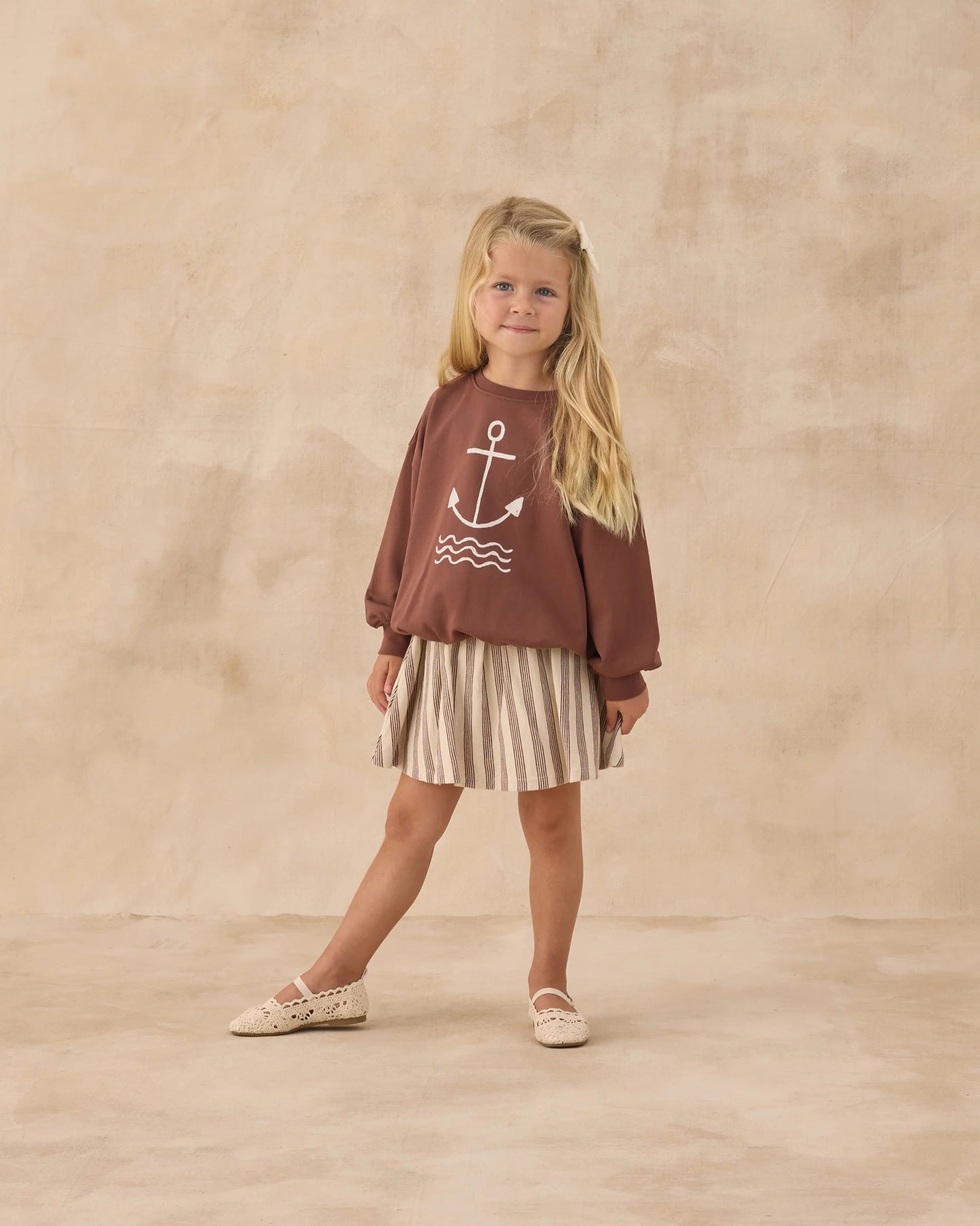 RYLEE + CRU SASHA SKORT BROWN STRIPE