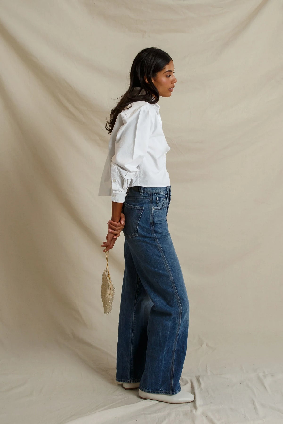 perfectwhitetee - naomi oxford cotton long sleeve cropped button up - white