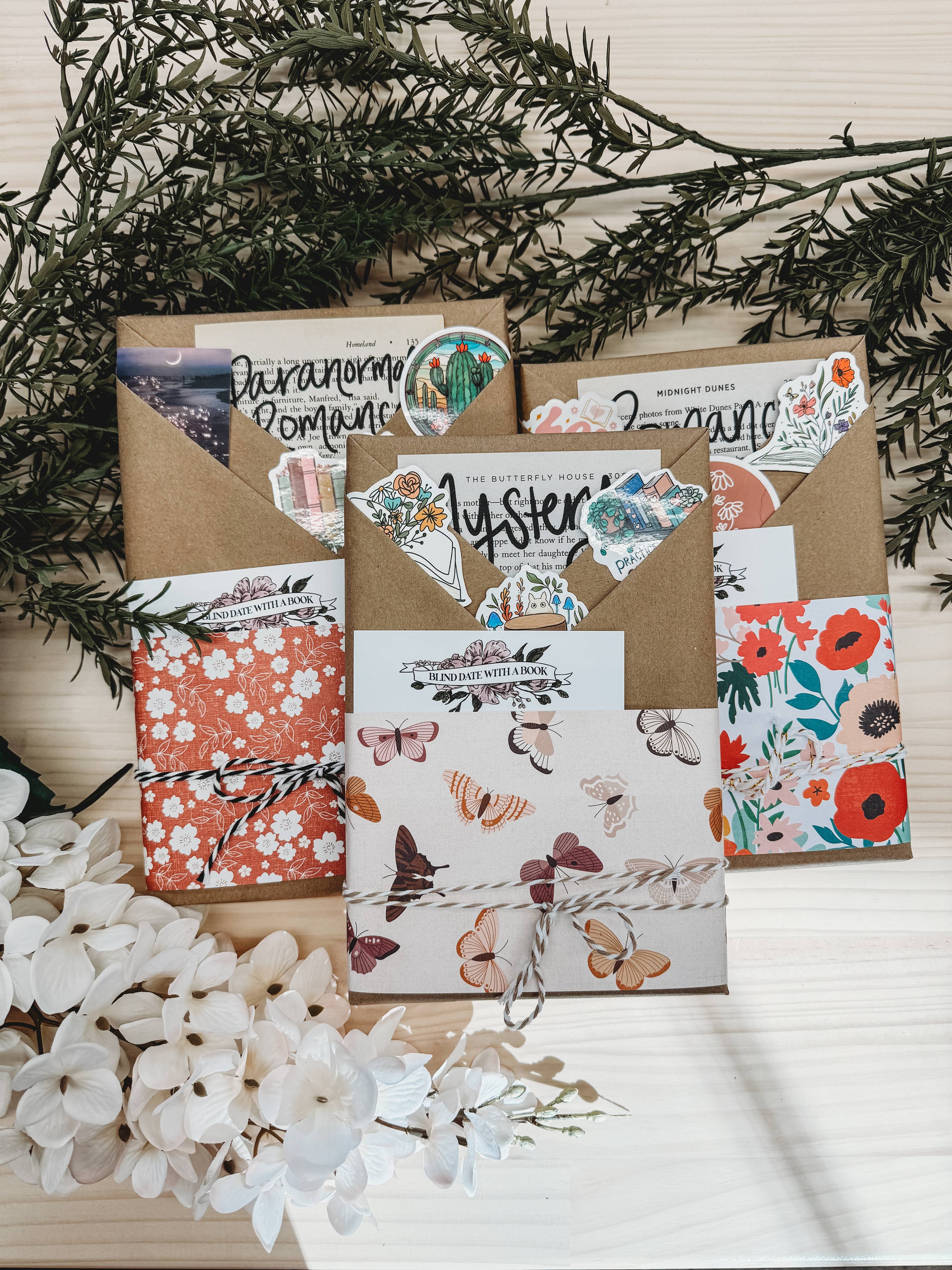 Midnight Readers Shop - Blind date with a Book