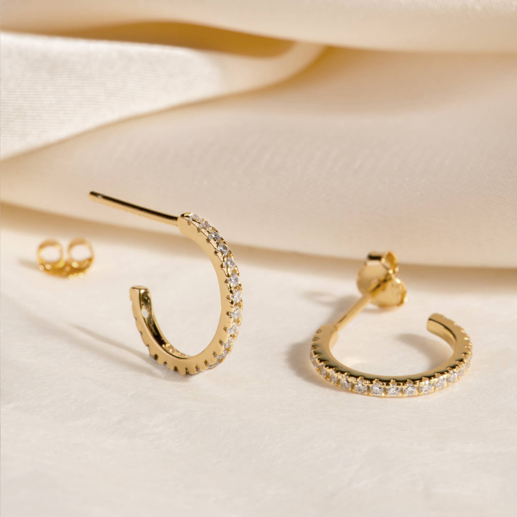 MAIVE - Naomi Semi Hoops