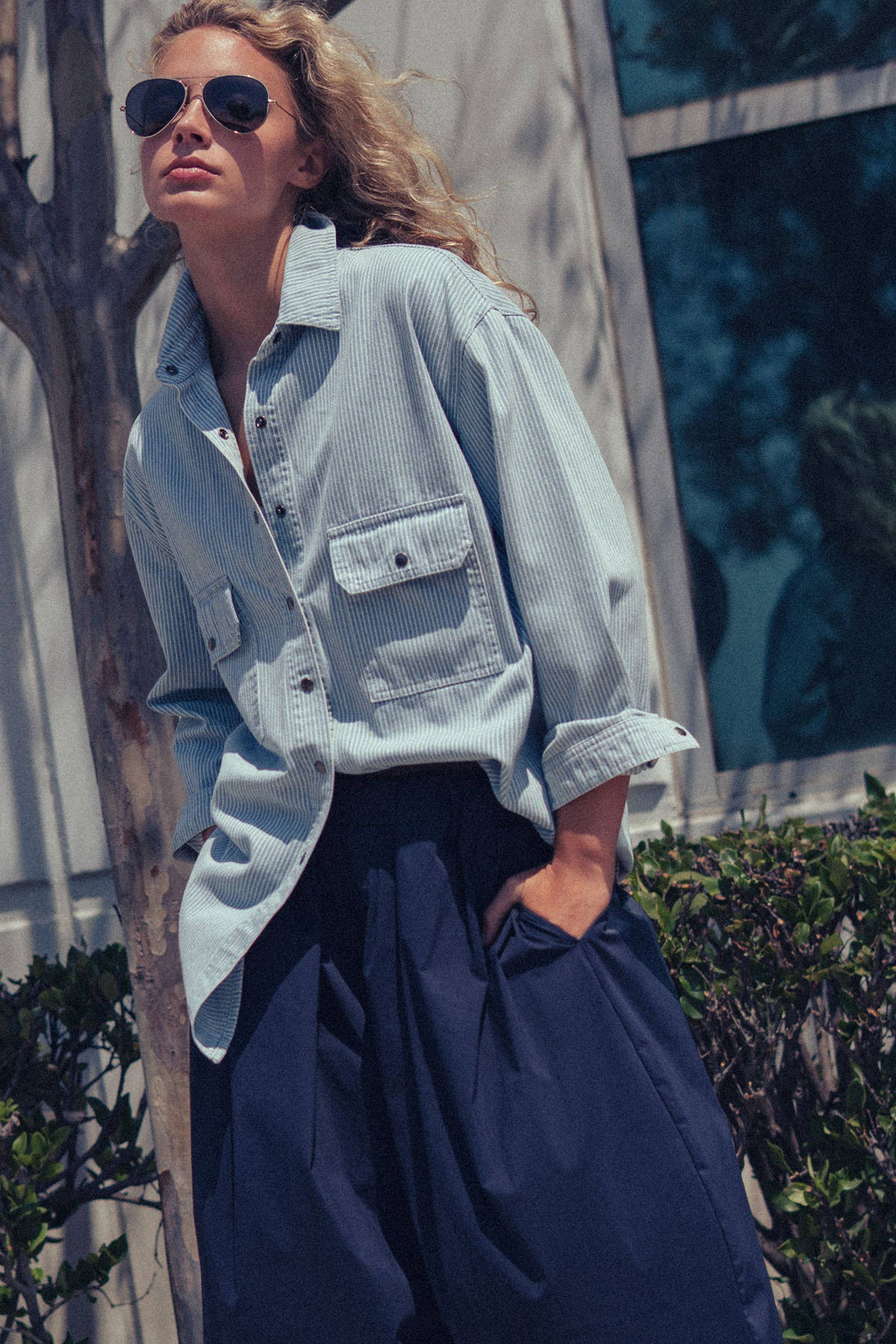 Urban Daizy - Oversized Railroad Pinstripe Button-Up Shirt