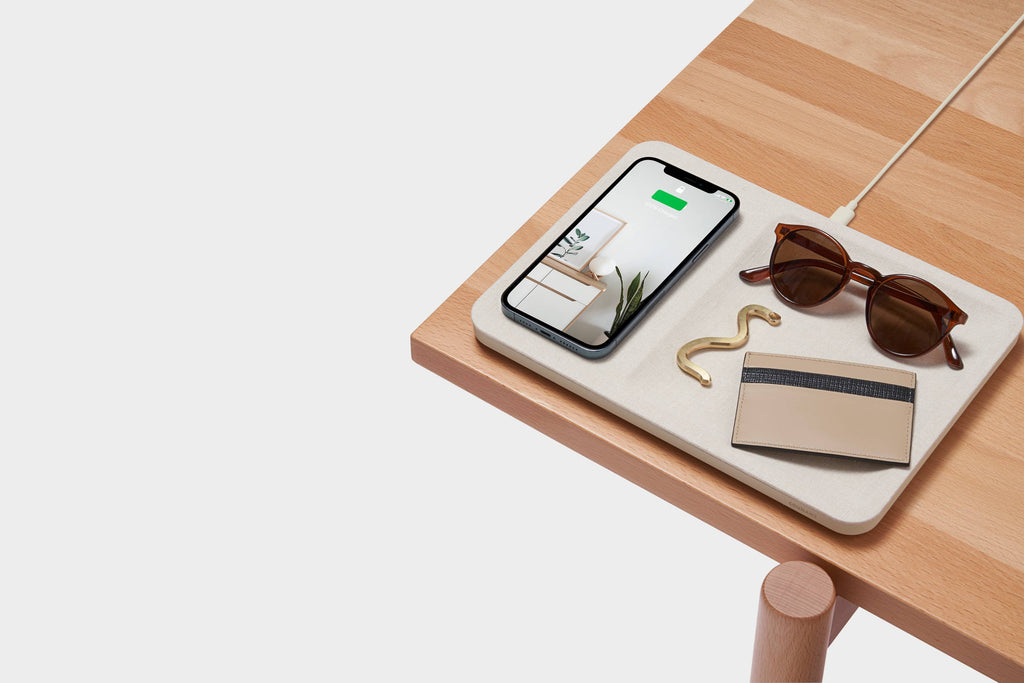 Courant - CATCH:3 - Essentials Linen Wireless Charger with Valet Tray