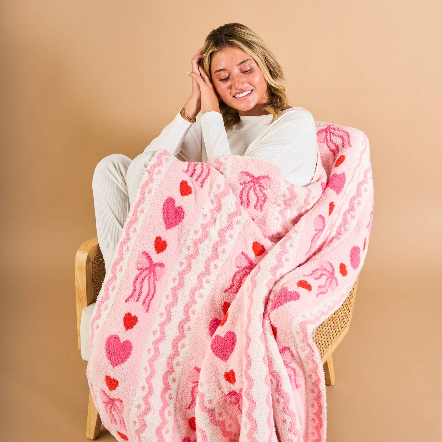 The Darling Effect - Cozy Dreams Luxe Blanket-Oh So Lovely