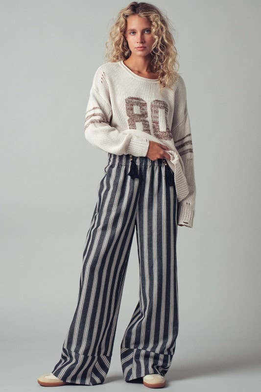 Urban Daizy - Varsity 80 Distressed Knit Pullover