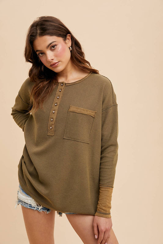 In Loom - GARMENT WASHED CONTRAST HENLEY