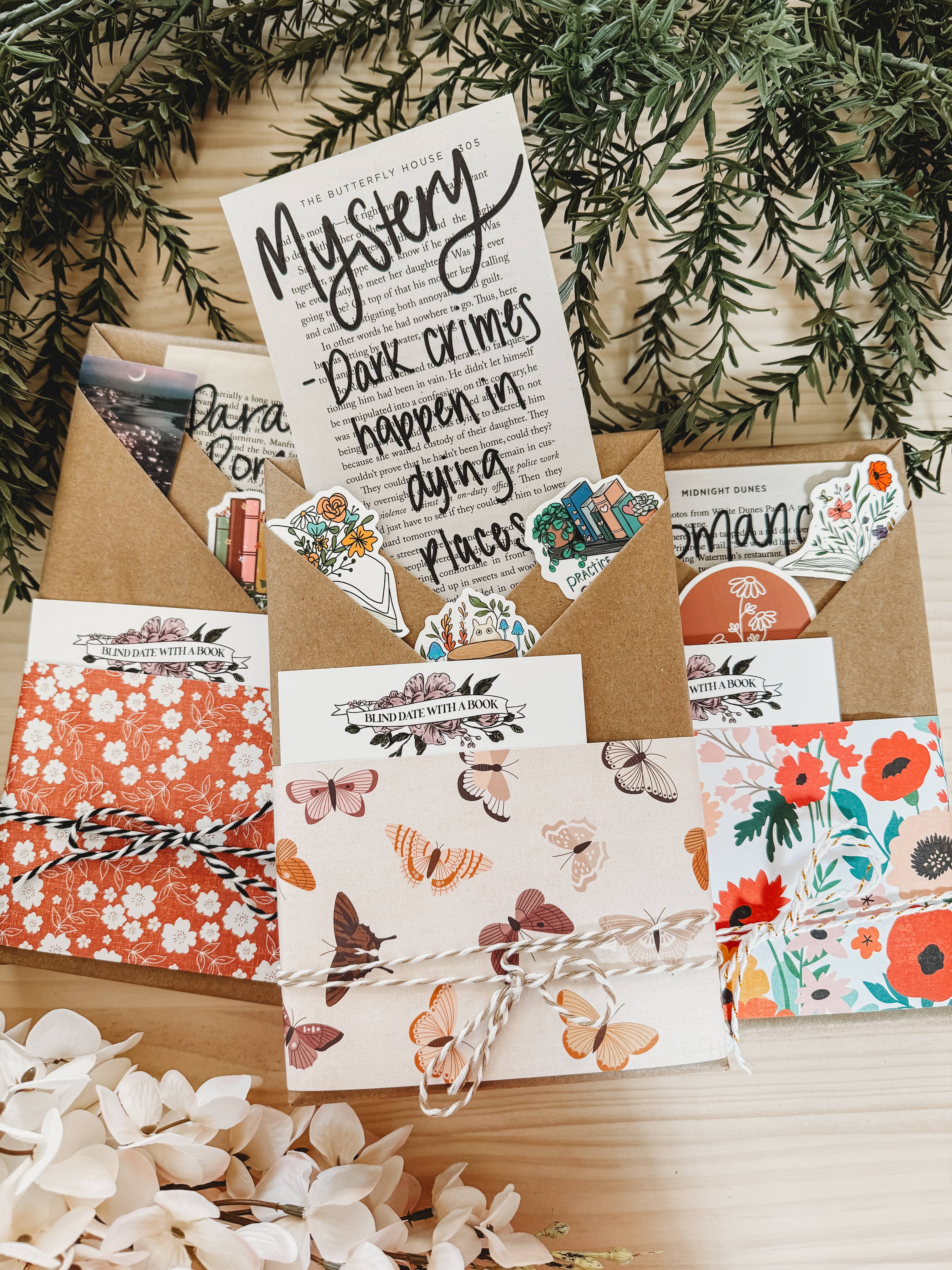 Midnight Readers Shop - Blind date with a Book