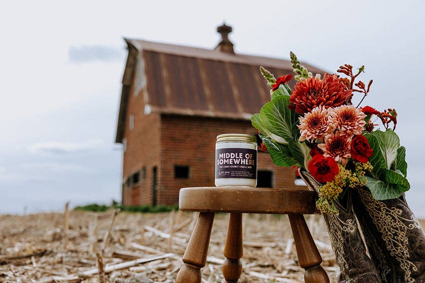 Dirt Road Candle Co - Middle Of Somewhere Candle