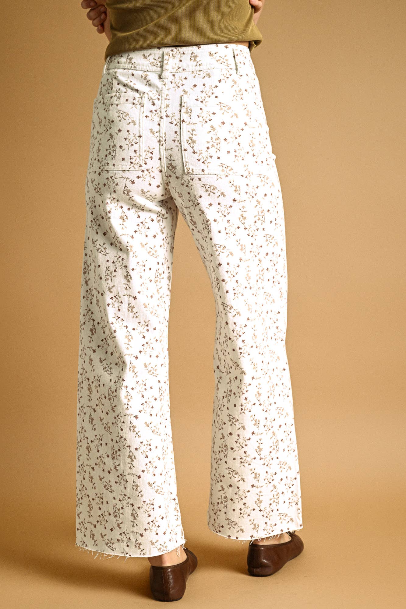 Tessa Floral Print Pants - Toasted Vanilla