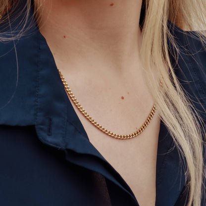 WJW - 18K Gold Curb Chain Necklace