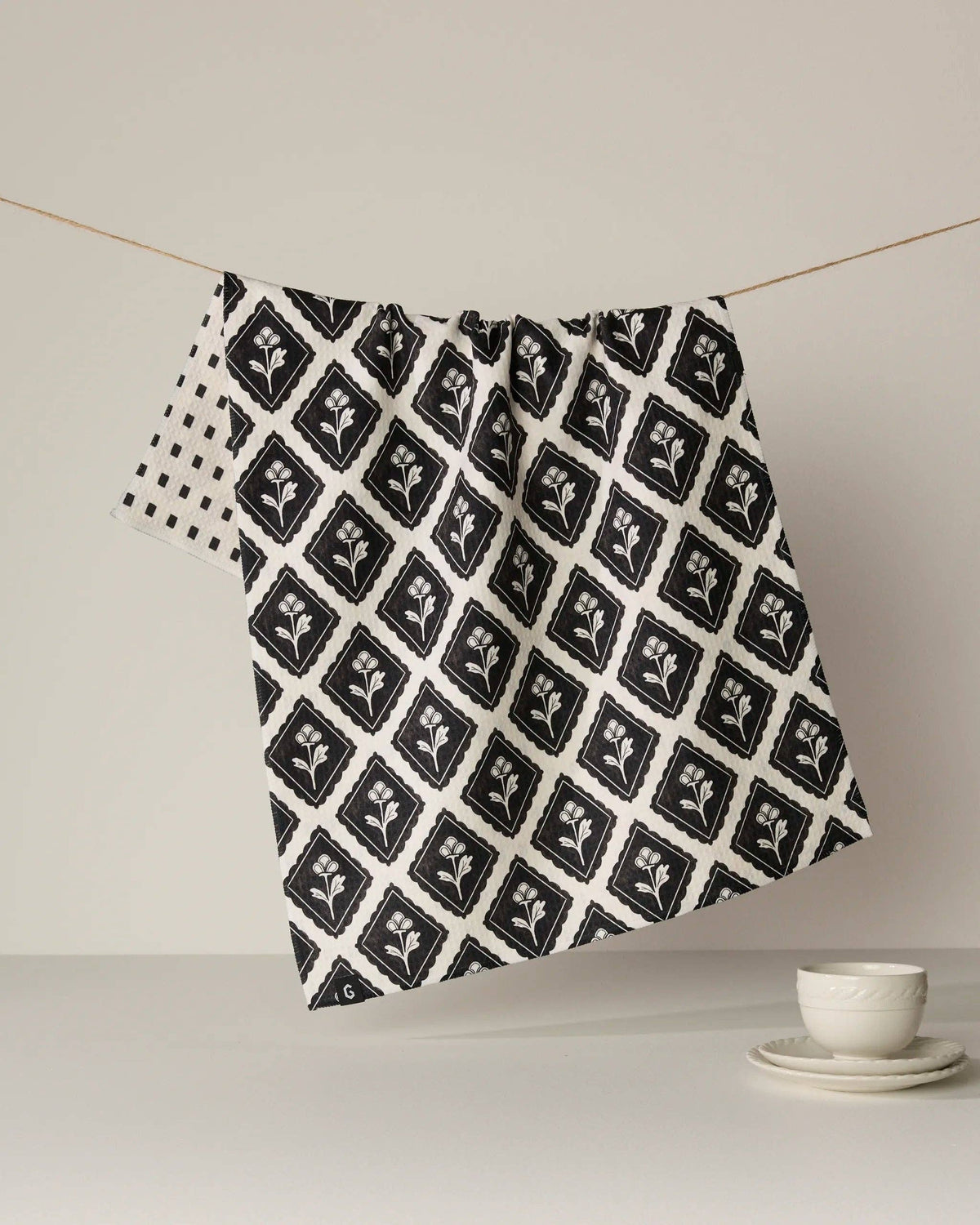 Geometry - Maggie Luxe Kitchen Towel