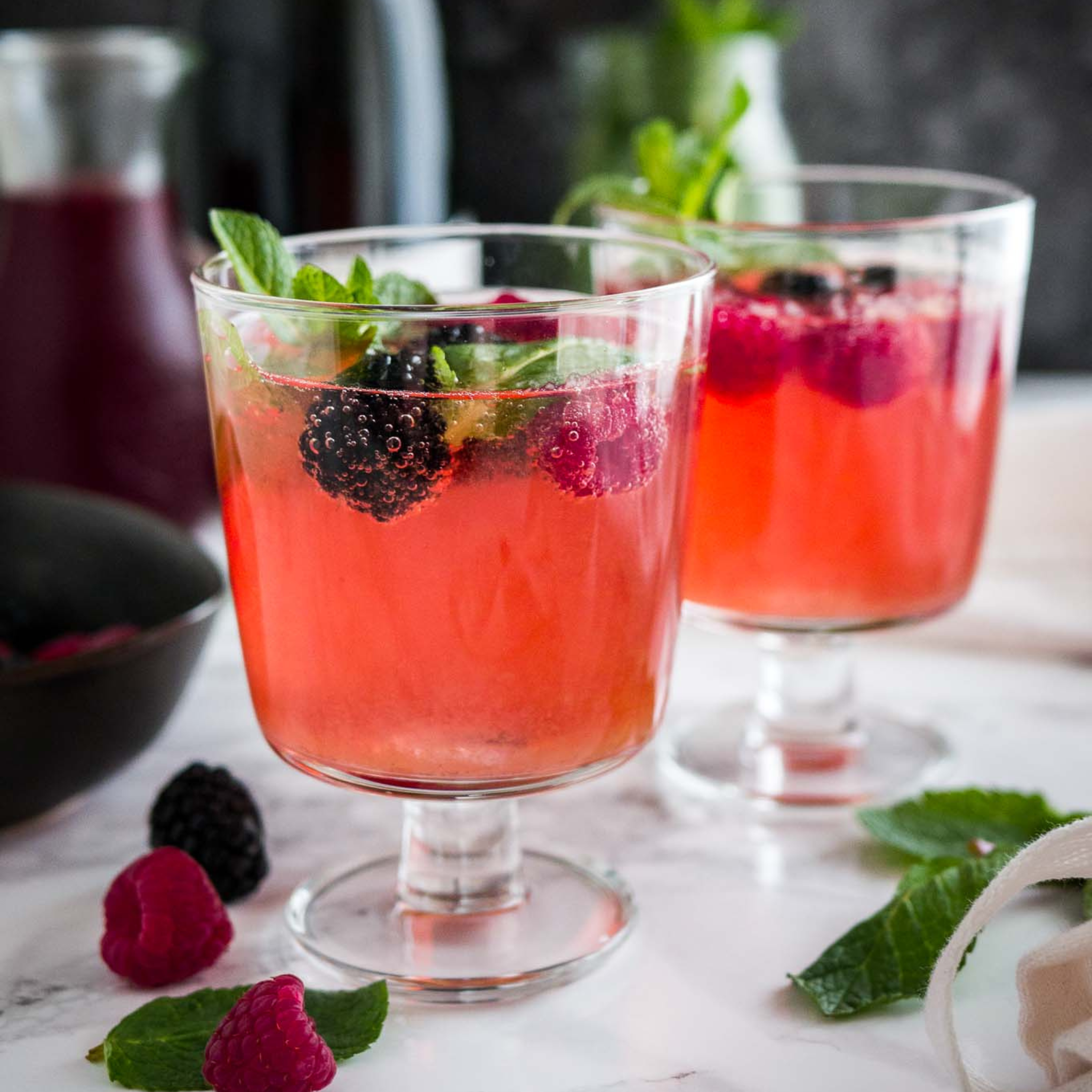 NOBLE MICK'S - Single Serve Craft Cocktails - Wild Berry Spritz Single Serve Craft Cocktail