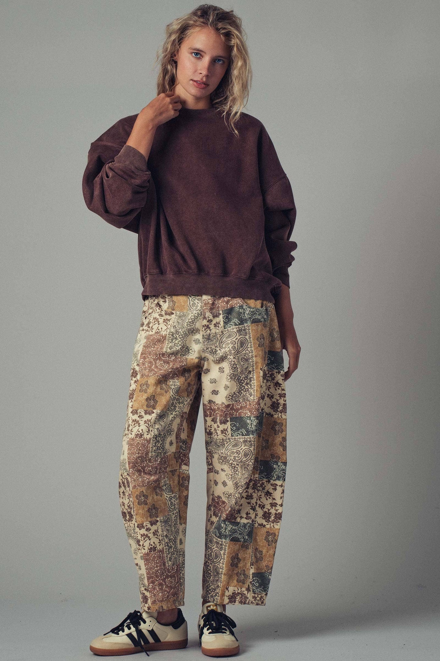Urban Daizy - Crew Neck Comfort Washed  Spring Sweatshirt