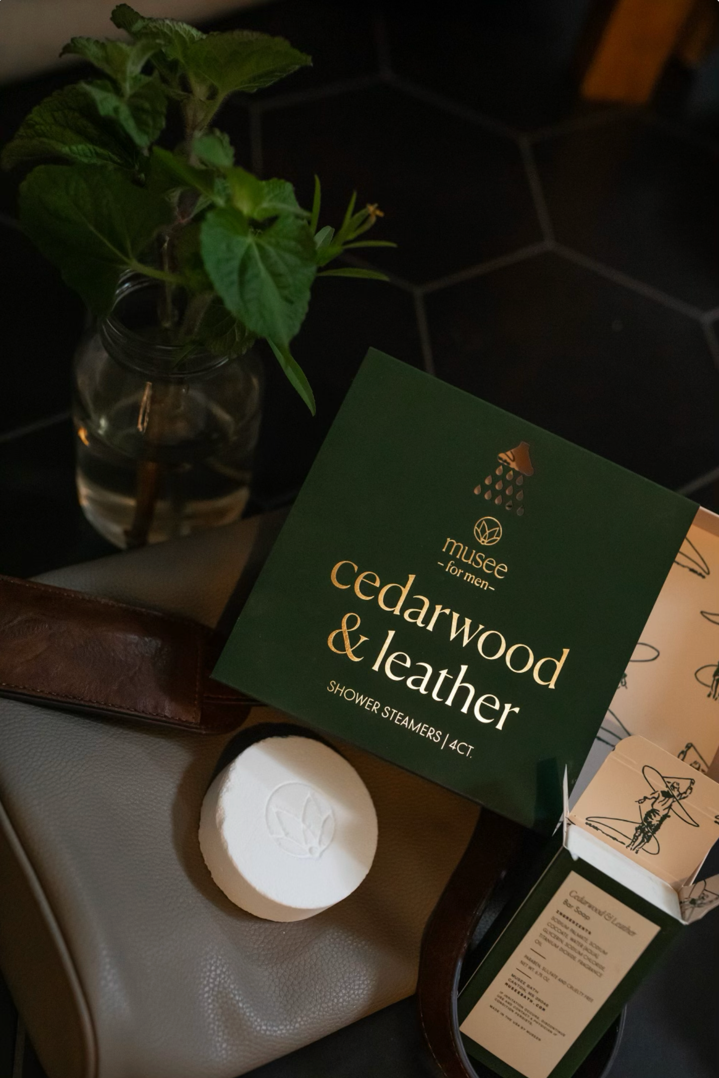 Musee - Cedarwood & Leather Shower Steamers