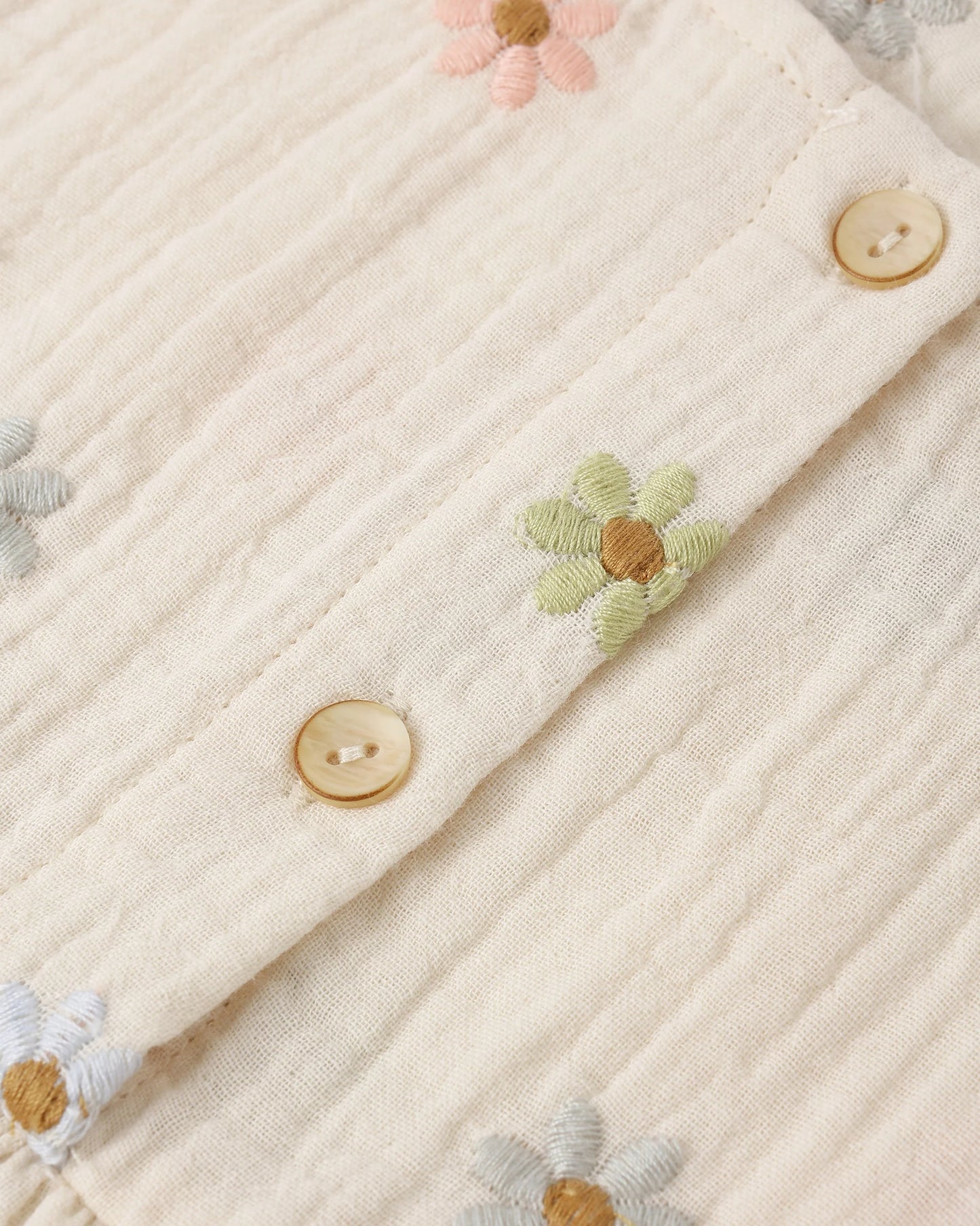 RYLEE + CRU KAYLI SET - EMBROIDERED DAISIES