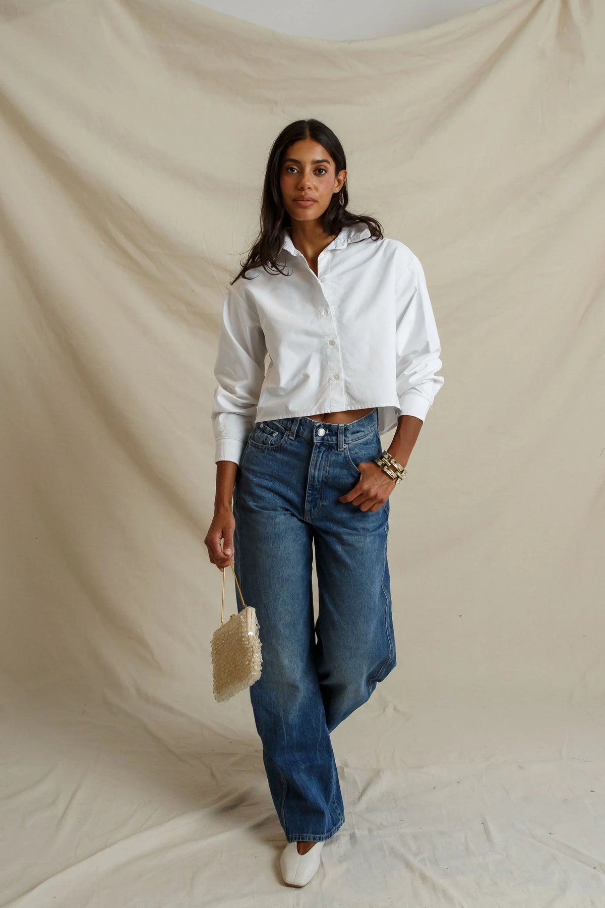 perfectwhitetee - naomi oxford cotton long sleeve cropped button up - white