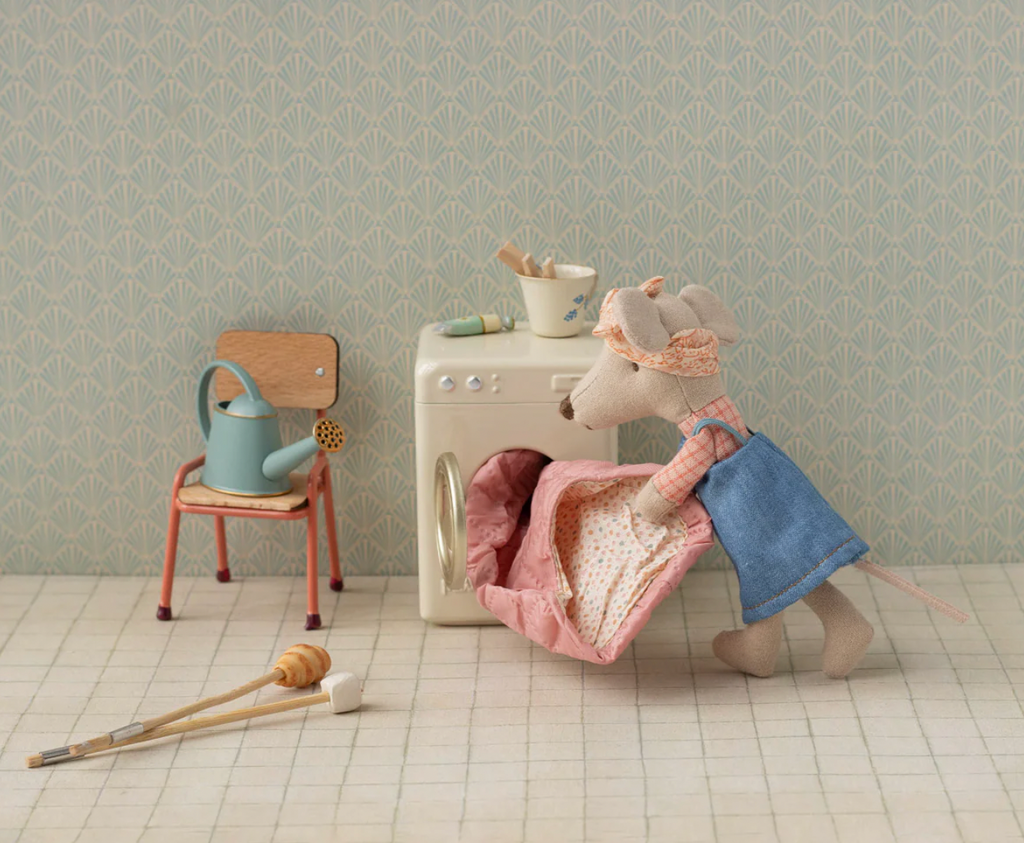 Maileg Hiker Mouse - Big Sister