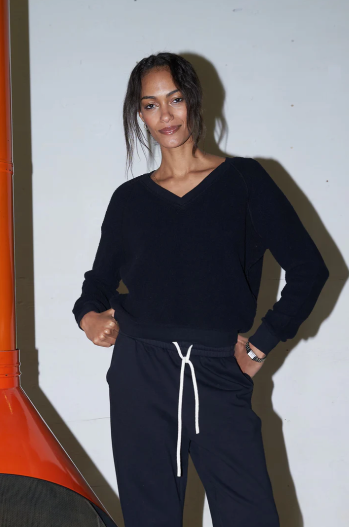 perfectwhitetee zuri reverse fleece v-neck raglan sweatshirt - black