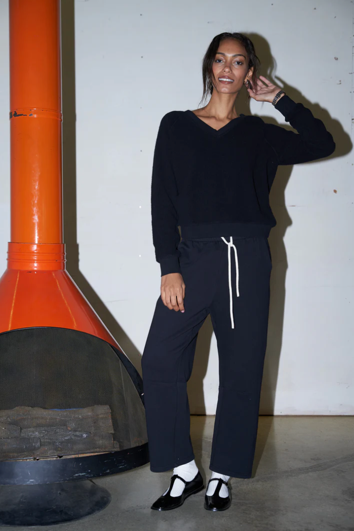 perfectwhitetee zuri reverse fleece v-neck raglan sweatshirt - black