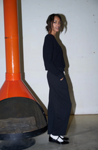 perfectwhitetee zuri reverse fleece v-neck raglan sweatshirt - black