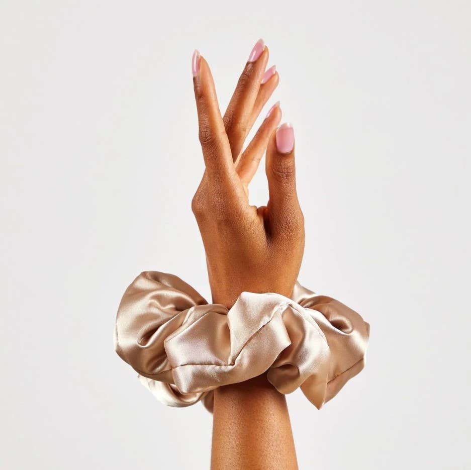 KITSCH - Holiday Cloud 9 Satin Pillow Scrunchie 1pc - Champagne