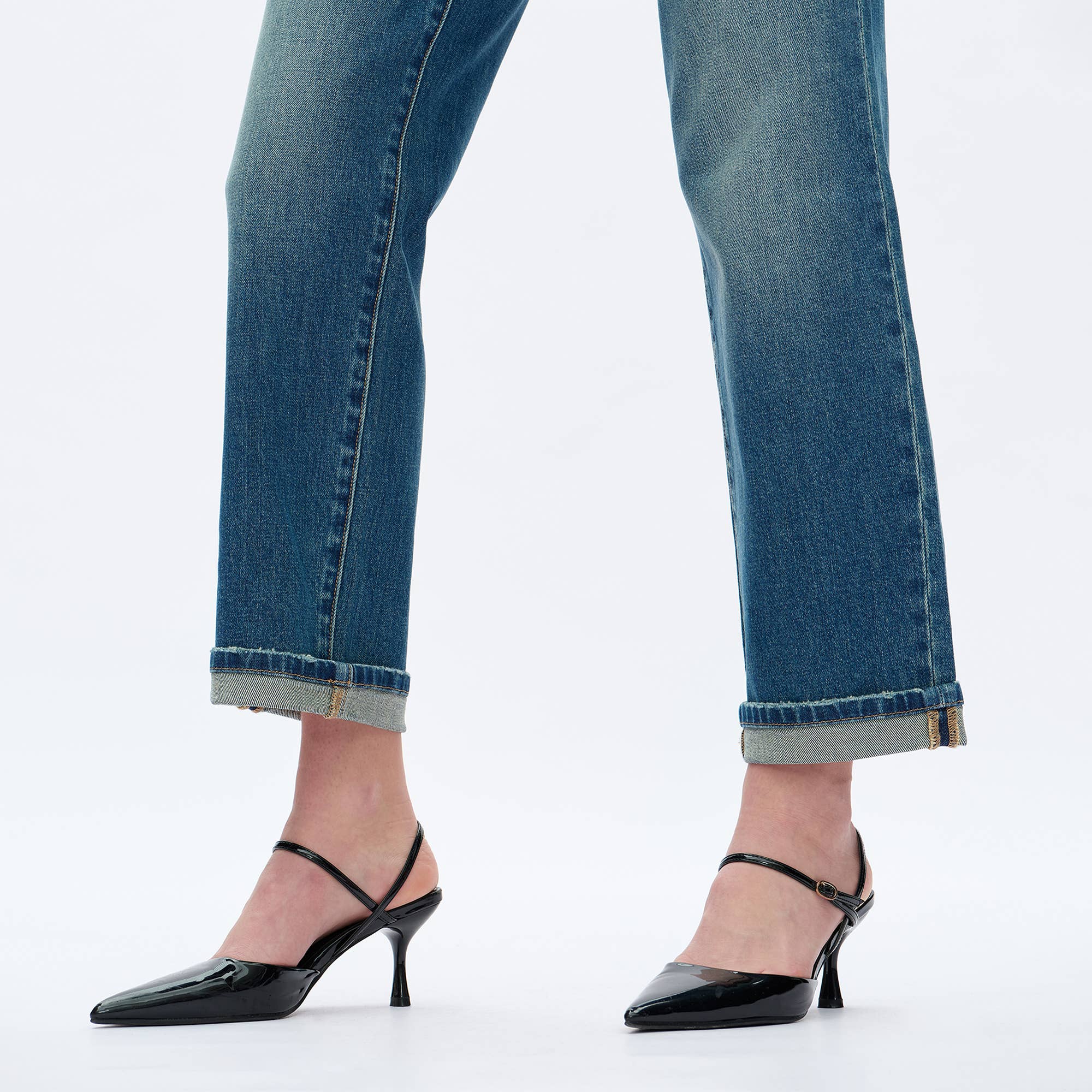 BAYEAS - MID RISE STRAIGHT JEANS WITH FINISHED HEM