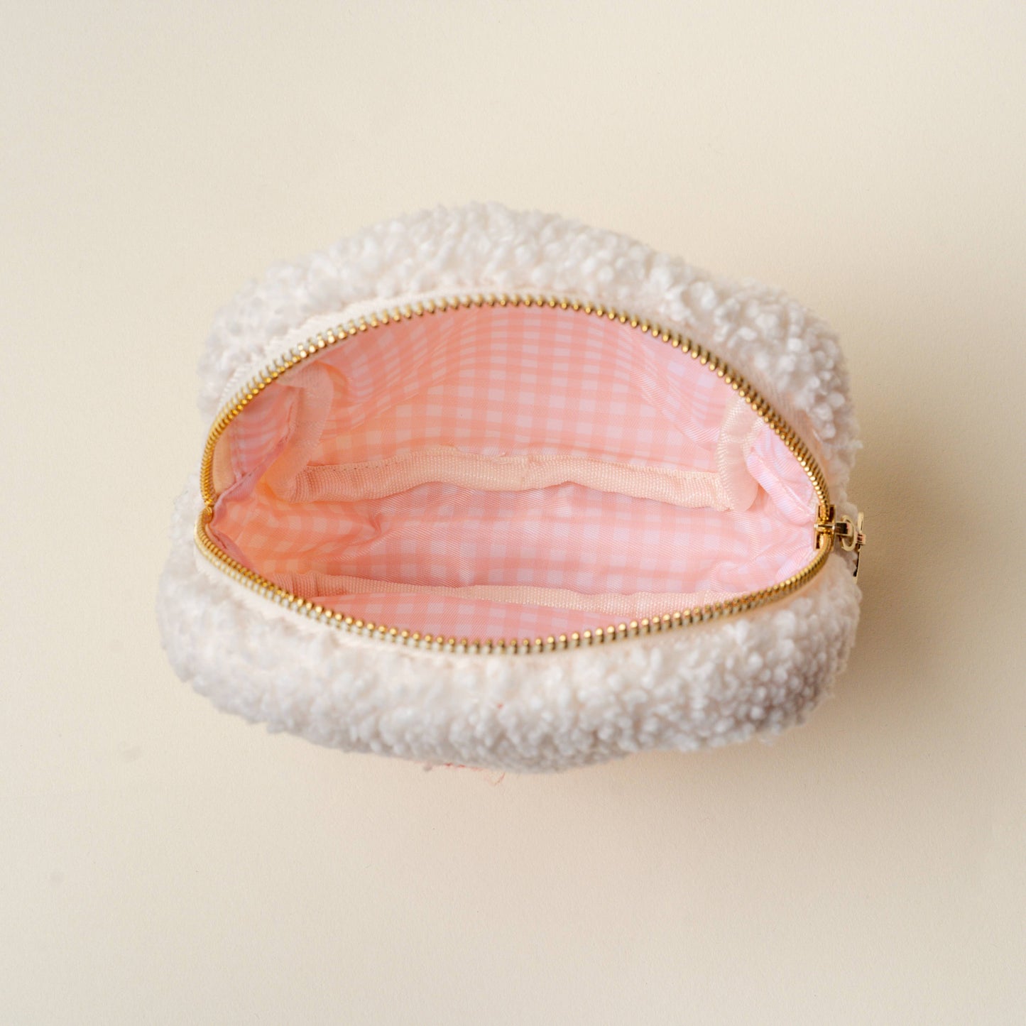 The Darling Effect - Square Teddy Pouch-Cream with Red Heart