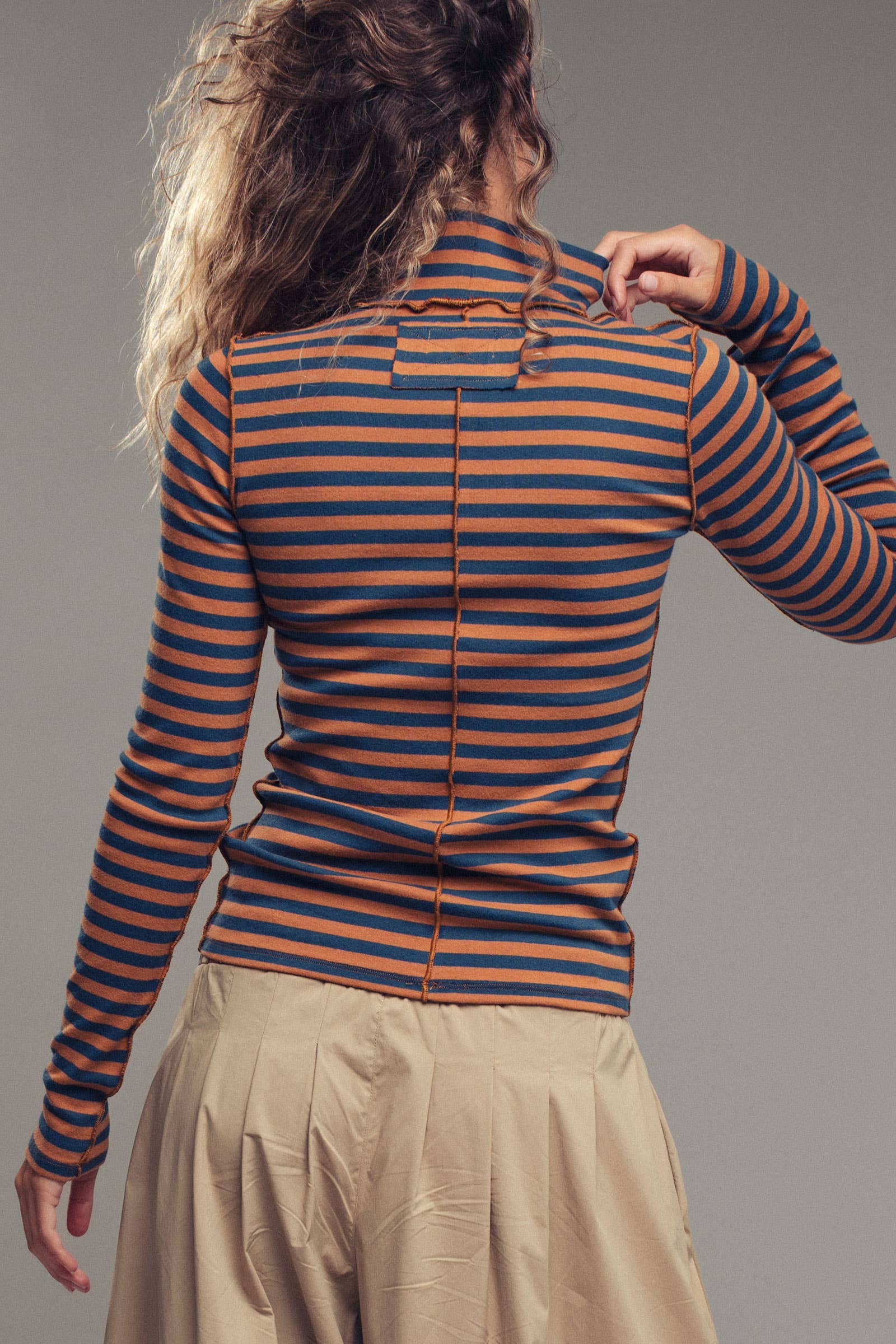 Urban Daizy - Striped Turtleneck Knit Top