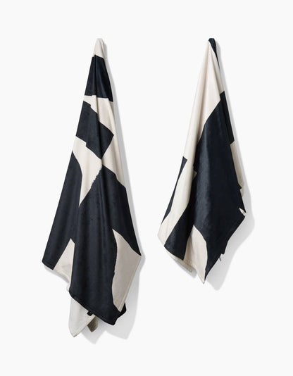 Geometry - Lined Square Butter Blanket