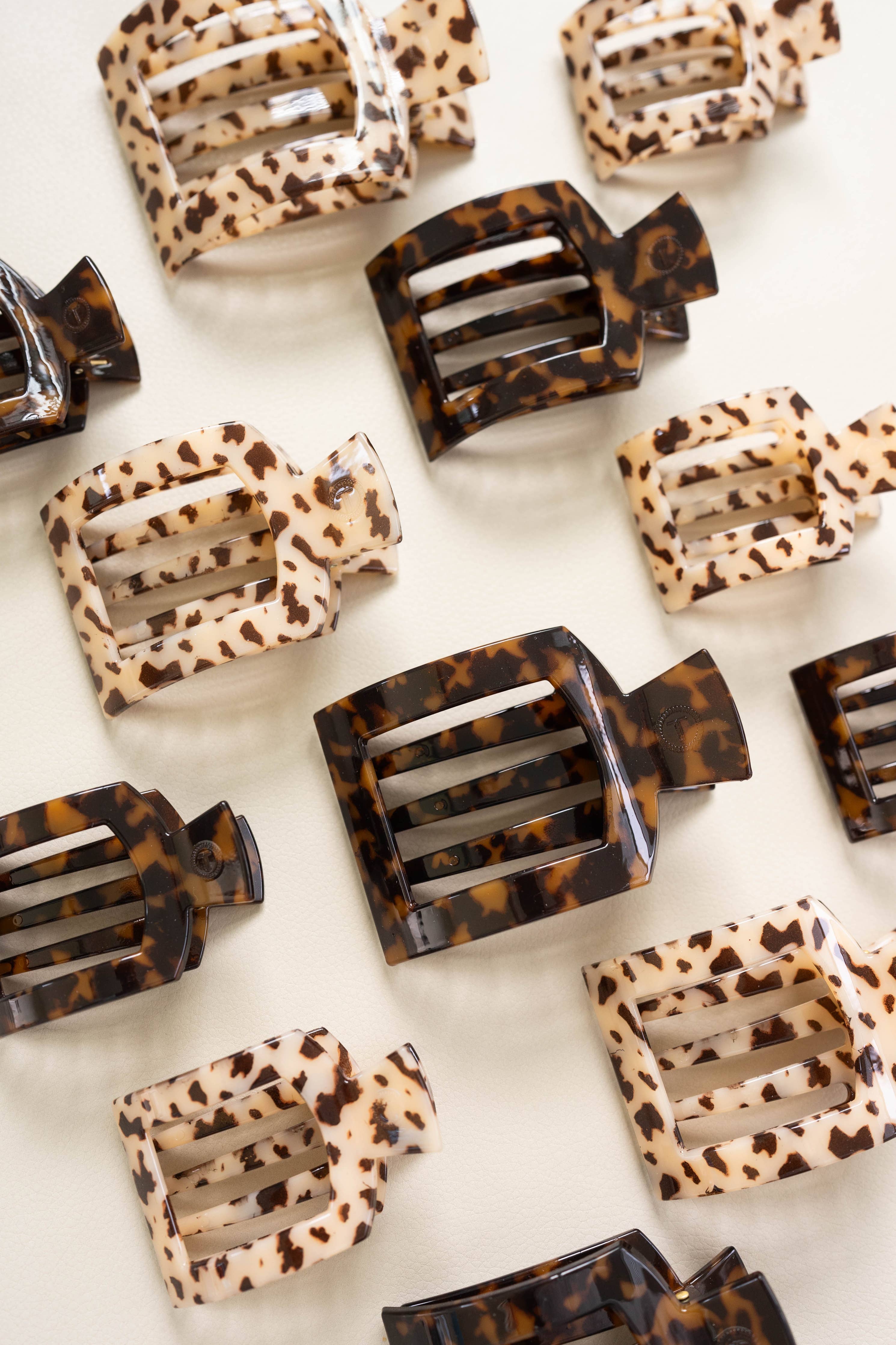 TELETIES - Square Flat Clip | Large | Blonde Tortoise