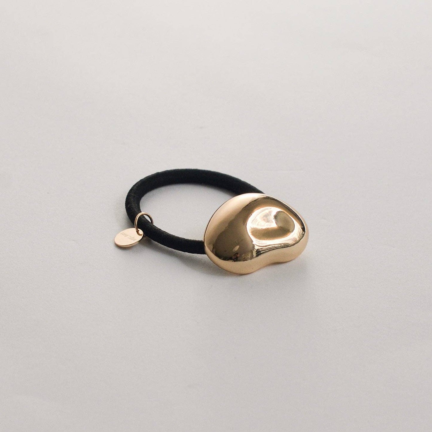 nar'sha - Pebble-Shaped Metal Cuff Hair Tie | Gold