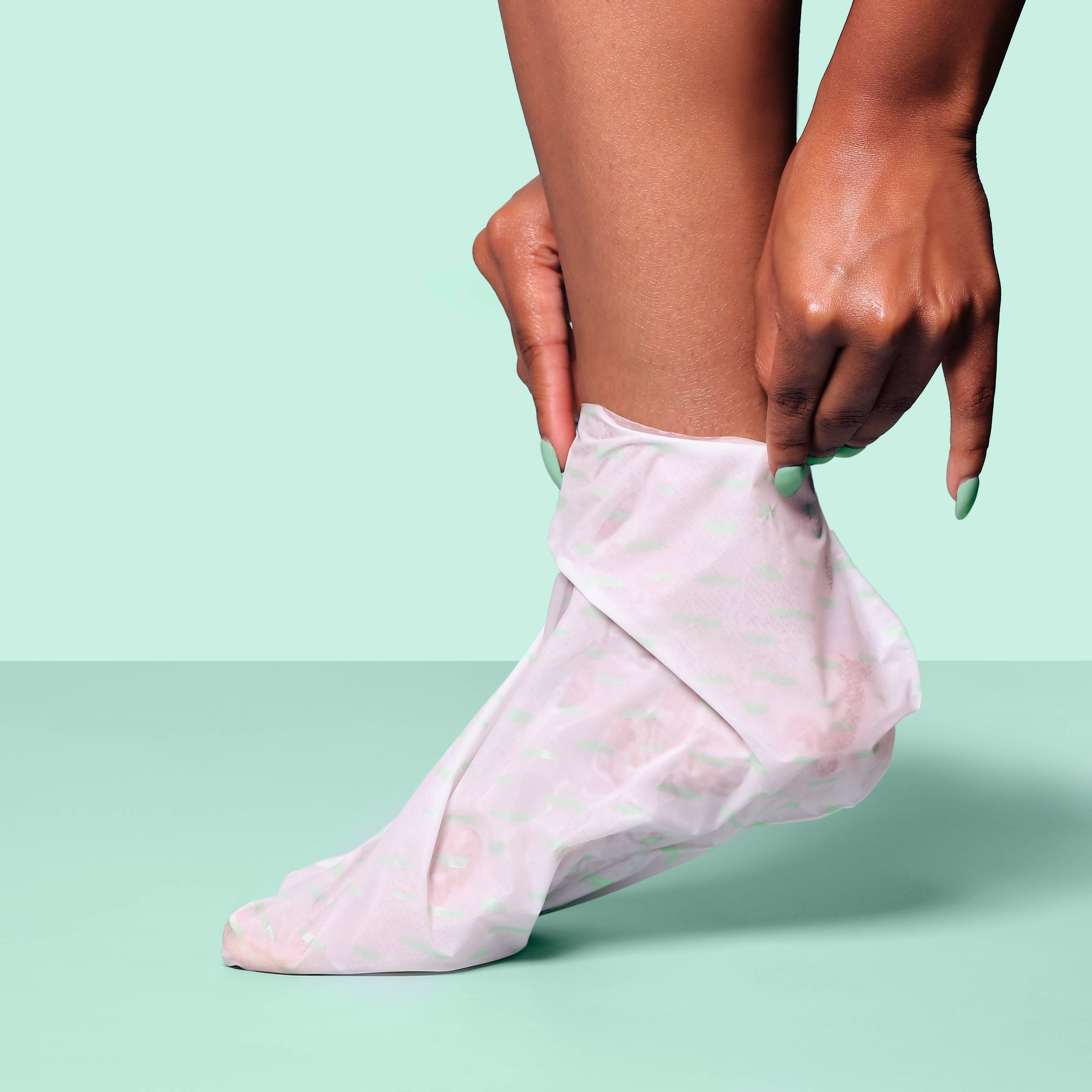 My Spa Life - Comfort Zone Soothing Foot Mask with - 3 Pairs