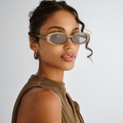 LE SPECS SUNGLASSES - OUTTA LOVE +